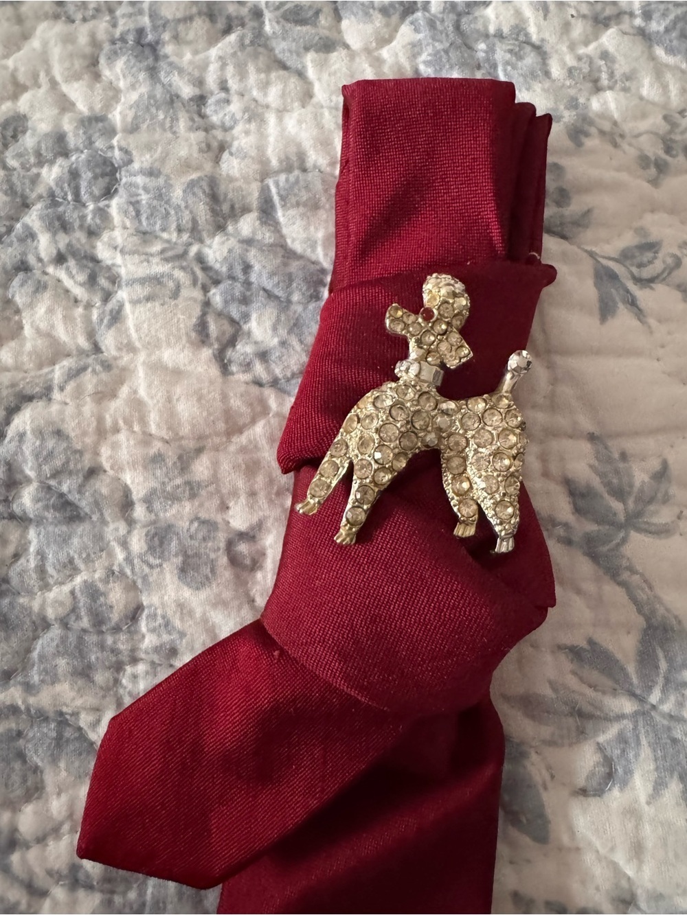 Necktie with Poodle Brooch - Picture 2 of 4